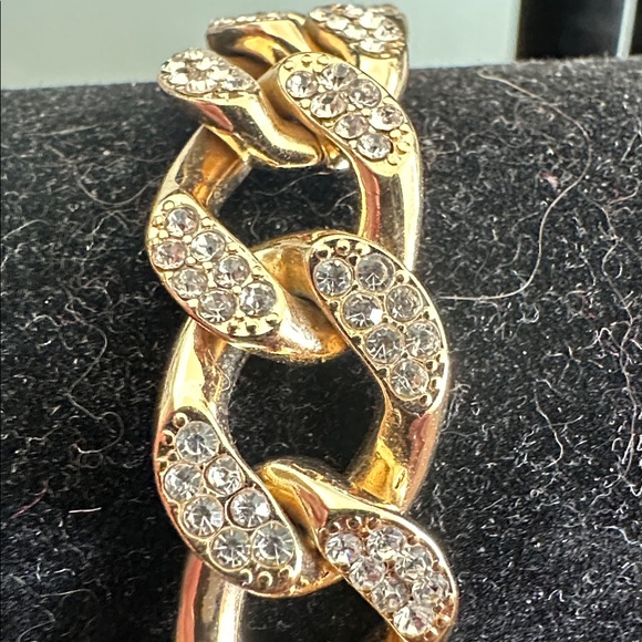 Elegant Gold And Rhinestone Chain Bracelet - Picture 2 of 2